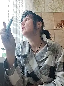 HelgaDennis online show from 03.23.26