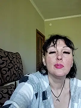HelgaDennis online show from 04.26.26