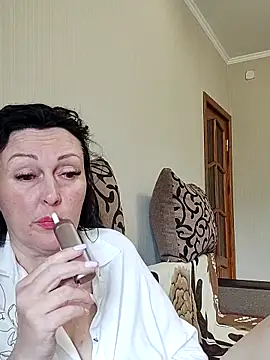 HelgaDennis online show from 05.21.26