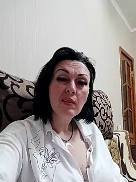 HelgaDennis online show from 05.24.26