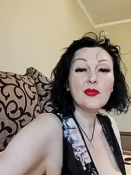 HelgaDennis online show from 06.05.26