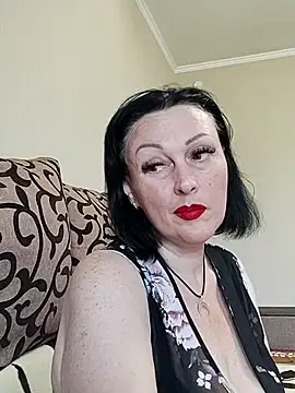 HelgaDennis online show from 07.04.26