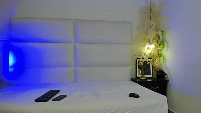 your d0ll1 online show from 04.27.26