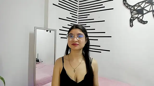 LindaCatalina  online show from 06.09.26