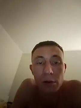 Snapshot of Bit_Alis chatting on 03.25.26 Bit Alis online show from 03.25.26