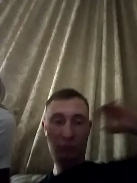 Snapshot of Bit_Alis chatting on 03.25.26 Bit Alis online show from 03.25.26