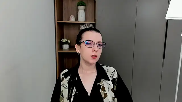 Snapshot of IsaSantella chatting on 03.21.26 IsaSantella online show from 03.21.26