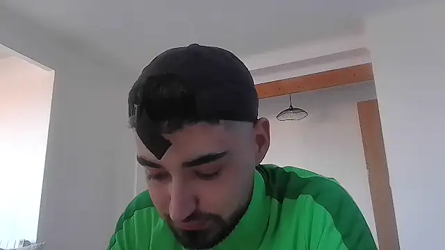 Snapshot of IAMSweetHoney chatting on 03.25.26 IAMSweetHoney online show from 03.25.26