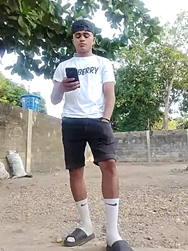 HOTRAINYGOLDEN online show from 03.21.26