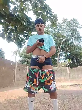 HOTRAINYGOLDEN online show from 03.29.26