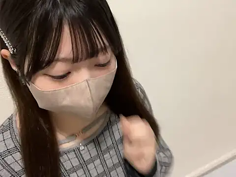 y-u-r-a-33 online show from 03.23.26