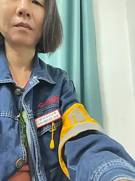 lilysister66 online show from 06.13.26
