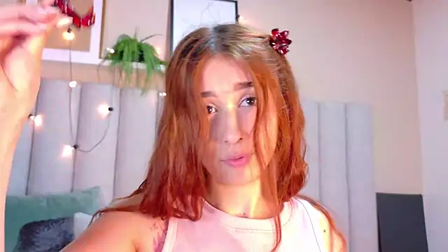 StarrMoon   online show from 05.15.26