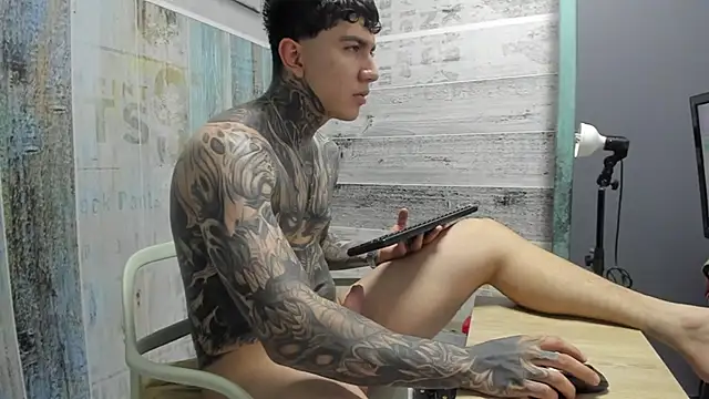 Snapshot of Gury_tattoo chatting on 05.02.26 Gury tattoo online show from 05.02.26