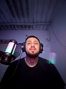 Snapshot of Neanea98 chatting on 03.29.26 Neanea98 online show from 03.29.26