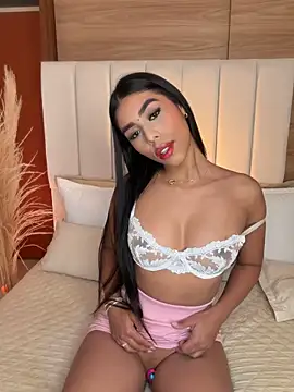Rossie Blooms online show from 05.23.26