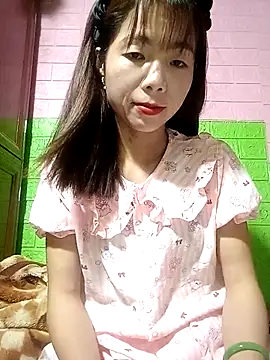 AmyLinee01 online show from 04.23.26