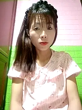 AmyLinee01 online show from 05.02.26