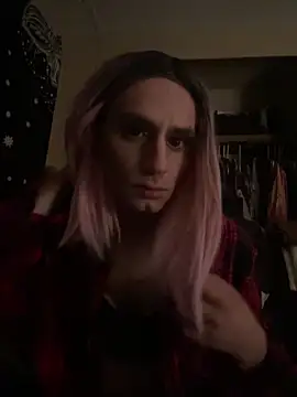 Snapshot of AlexAndriaStrips chatting on 03.21.26 AlexAndriaStrips online show from 03.21.26