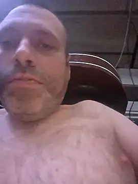 Snapshot of clauMM86 chatting on 04.06.26 clauMM86 online show from 04.06.26