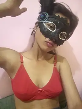 Snapshot of Curvy_Amyra chatting on 04.01.26 Curvy Amyra online show from 04.01.26