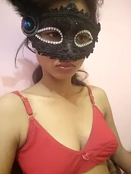 Snapshot of Curvy_Amyra chatting on 04.02.26 Curvy Amyra online show from 04.02.26