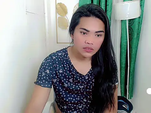Midnightsnack88 online show from 04.19.26