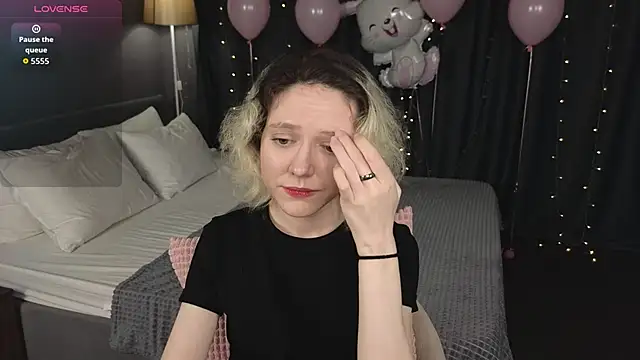Snapshot of HottoKori chatting on 04.06.26 HottoKori online show from 04.06.26