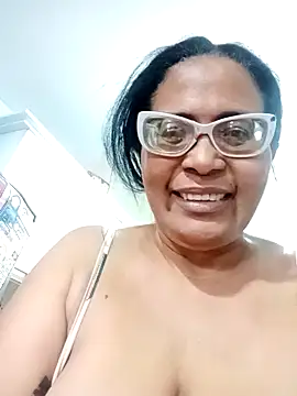 sexymomsn online show from 04.25.26
