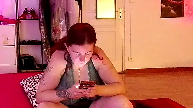 Snapshot of C0chonne59_ chatting on 04.10.26 C0chonne59 online show from 04.10.26