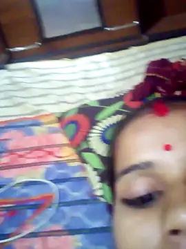 Snapshot of Raveena0990 chatting on 05.17.26 Raveena0990 online show from 05.17.26