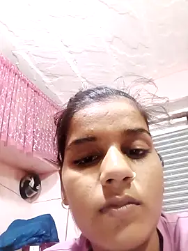 Snapshot of Raveena0990 chatting on 05.25.26 Raveena0990 online show from 05.25.26