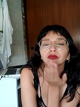 Snapshot of LisaMargo chatting on 04.17.26 LisaMargo online show from 04.17.26