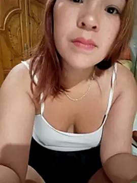 Snapshot of sena_baby chatting on 03.27.26 sena baby online show from 03.27.26