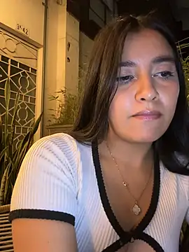 Snapshot of HaileyBiieber chatting on 04.01.26 HaileyBiieber online show from 04.01.26