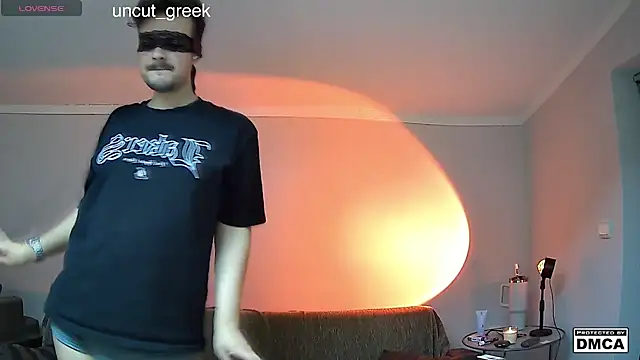 Snapshot of uncut_greek chatting on 07.18.26 uncut greek online show from 07.18.26