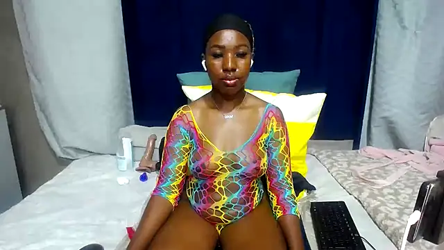 Candylips22 online show from 05.19.26