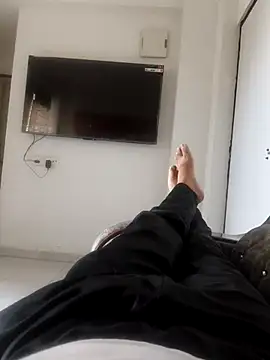 B S0051 online show from 04.04.26