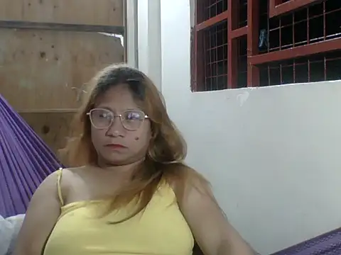 Snapshot of PinayChristine chatting on 07.13.26 PinayChristine online show from 07.13.26