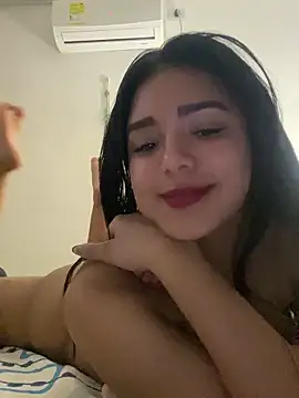 Snapshot of valvam_ chatting on 04.16.26 valvam online show from 04.16.26