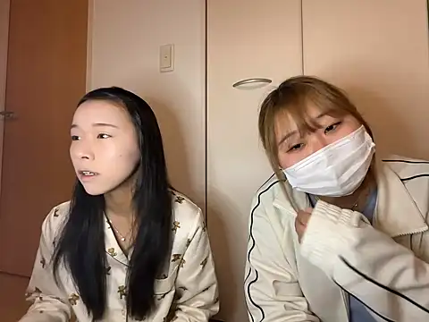 Snapshot of kana1199 chatting on 04.22.26 kana1199 online show from 04.22.26