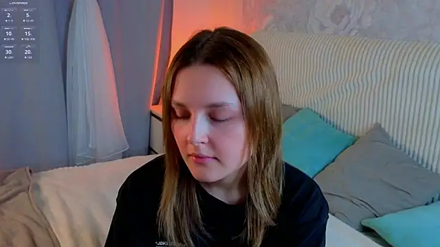 LorriMonz online show from 07.06.26