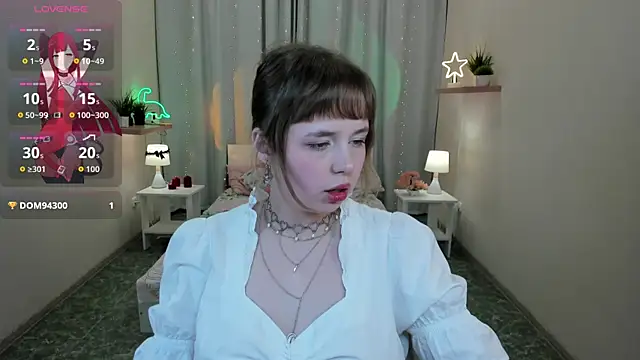Snapshot of LeonaHicks chatting on 04.09.26 LeonaHicks online show from 04.09.26