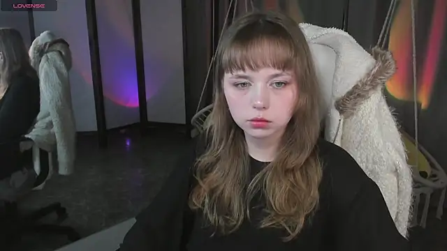 Snapshot of LeonaHicks chatting on 04.21.26 LeonaHicks online show from 04.21.26