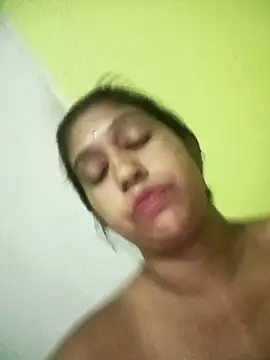 bannerjeesneha20 online show from 05.18.26
