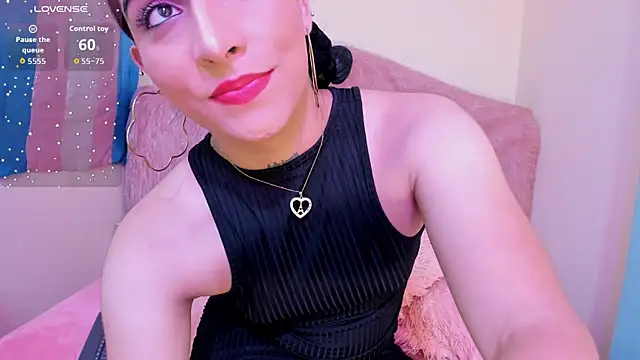 Snapshot of Skarlet_Ruiz_ chatting on 07.21.26 Skarlet Ruiz online show from 07.21.26