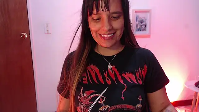 Ivvy Bloom online show from 05.16.26