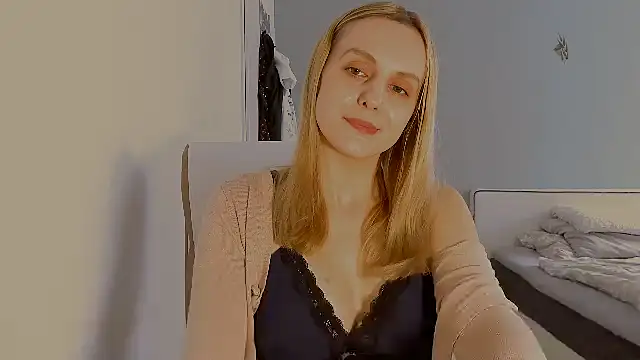 CutieLaura online show from 04.09.26