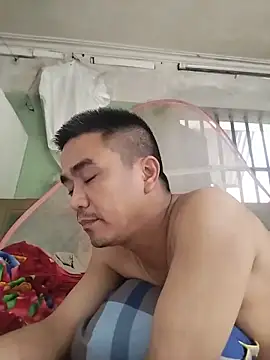 Snapshot of Tinh_love chatting on 05.17.26 Tinh love online show from 05.17.26