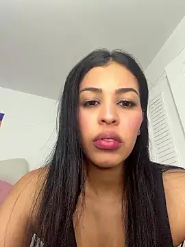 Snapshot of Valerie-S chatting on 07.22.26 Valerie-S online show from 07.22.26